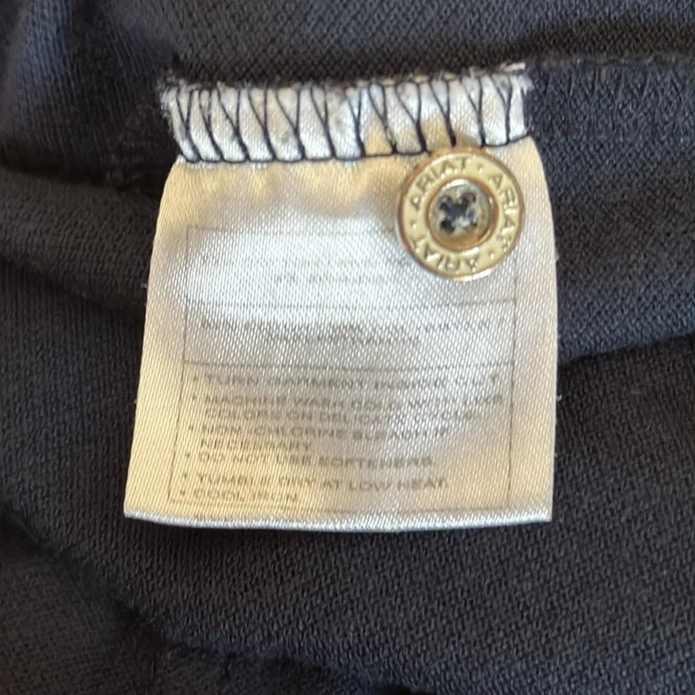 Ariat women’s shirt size M - Picture 4 of 6